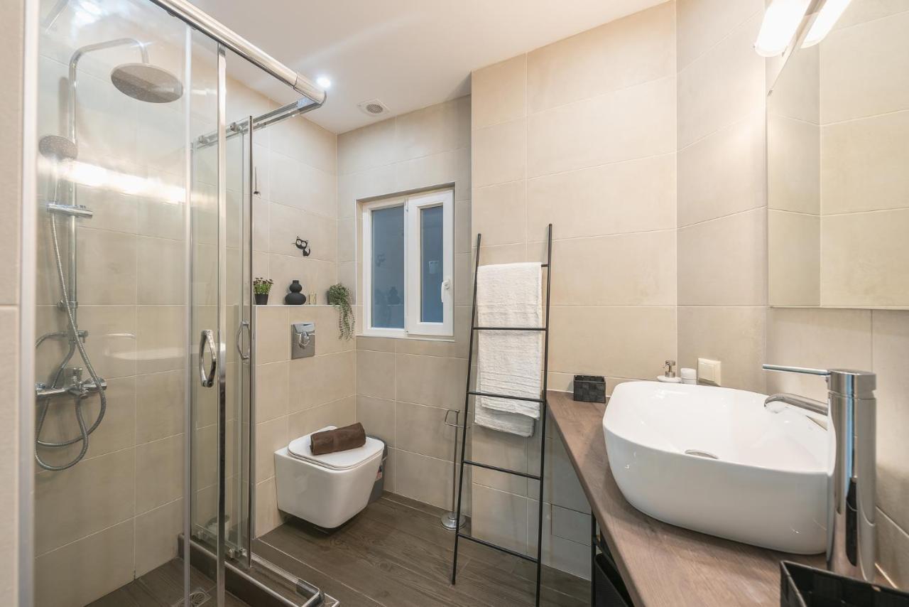 Superb Acropolis View 3Bd Apt In Historical Center Athen Eksteriør bilde